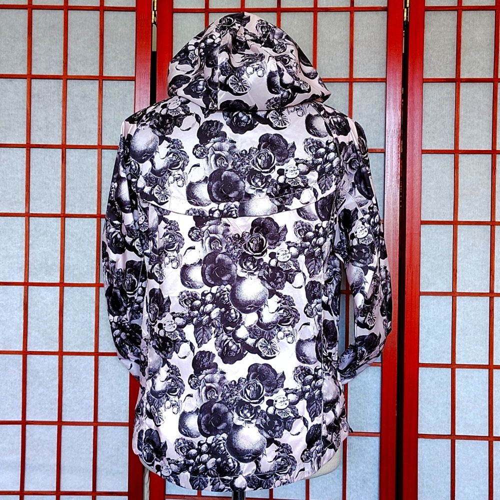 # 23 Oiselle Activewear Multi-colored Pink Hoodie. Size: XS - Picture 2 of 6